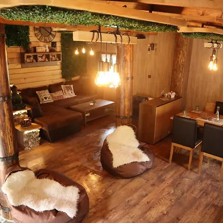 Roots Apartman Borovec