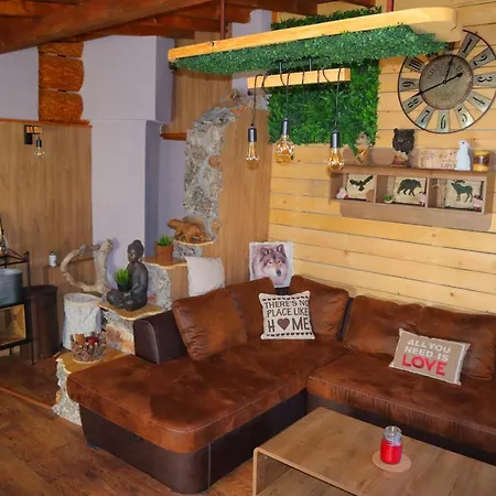 Roots Apartman Borovec